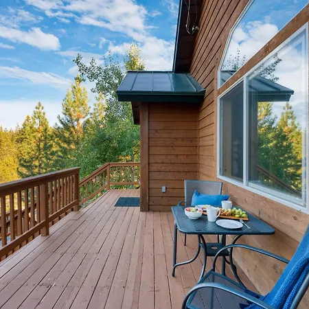 Golden Summit By Avantstay Stunning Secluded Cabin W Access To Tahoe Donner